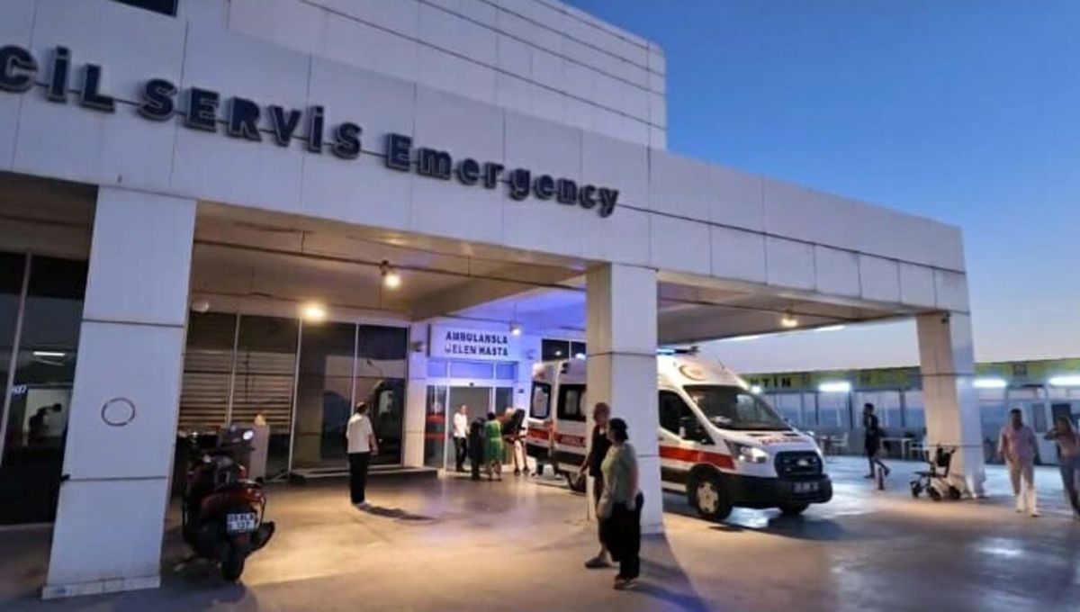 5 yıldızlı otelde açık büfeden yemek yiyen 28 kişi zehirlenme şüphesiyle hastaneye kaldırıldı