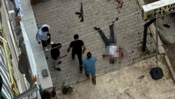 Akraba kavgası kanlı bitti! İş yerinde silahlar konuştu: 2'si ağır, 4 yaralı