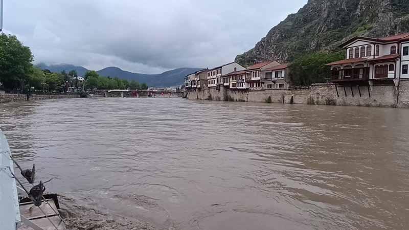 Amasya’da eğitime 1 gün ara verildi
