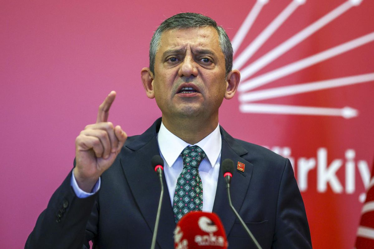 Ankara kulisleri hareketli! Özgür Özel’in yeni partisinin adı belli oldu