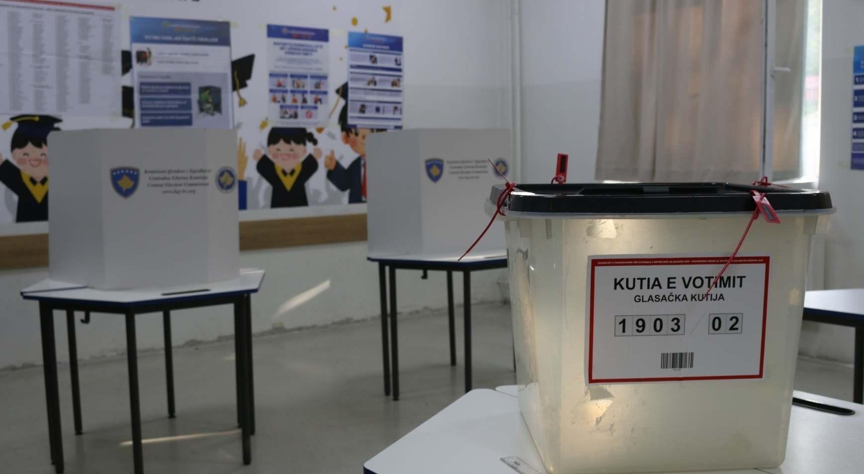 Aylardır koltuk boş kaldı, Meclis dağıldı! Kosova'da seçim günü