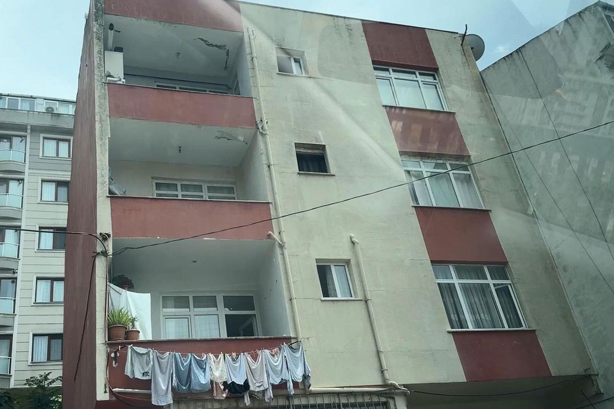 Bakan aile binası sansa da içerisi bambaşka! Ekipler bile gördüklerine inanamadı