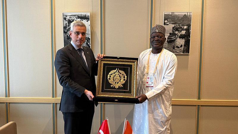 Bakan Memişoğlu, Nijerli mevkidaşı Hakimi ile bir araya geldi
