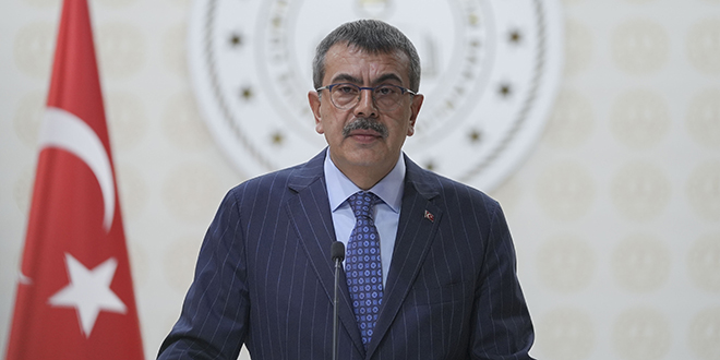 Bakan Tekin: Milli ve manevi değerlerden uzaklaşan bir gençlikle karşı karşıyayız