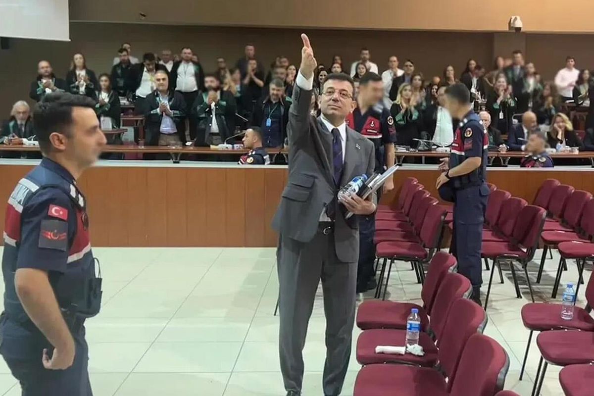 Berhan Şimşek: İmamoğlu cumhurbaşkanı adayımız değil