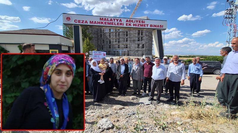 Bıçak yarasıyla ölen Emine'nin tutuklu eşinin yargılanmasına devam edildi