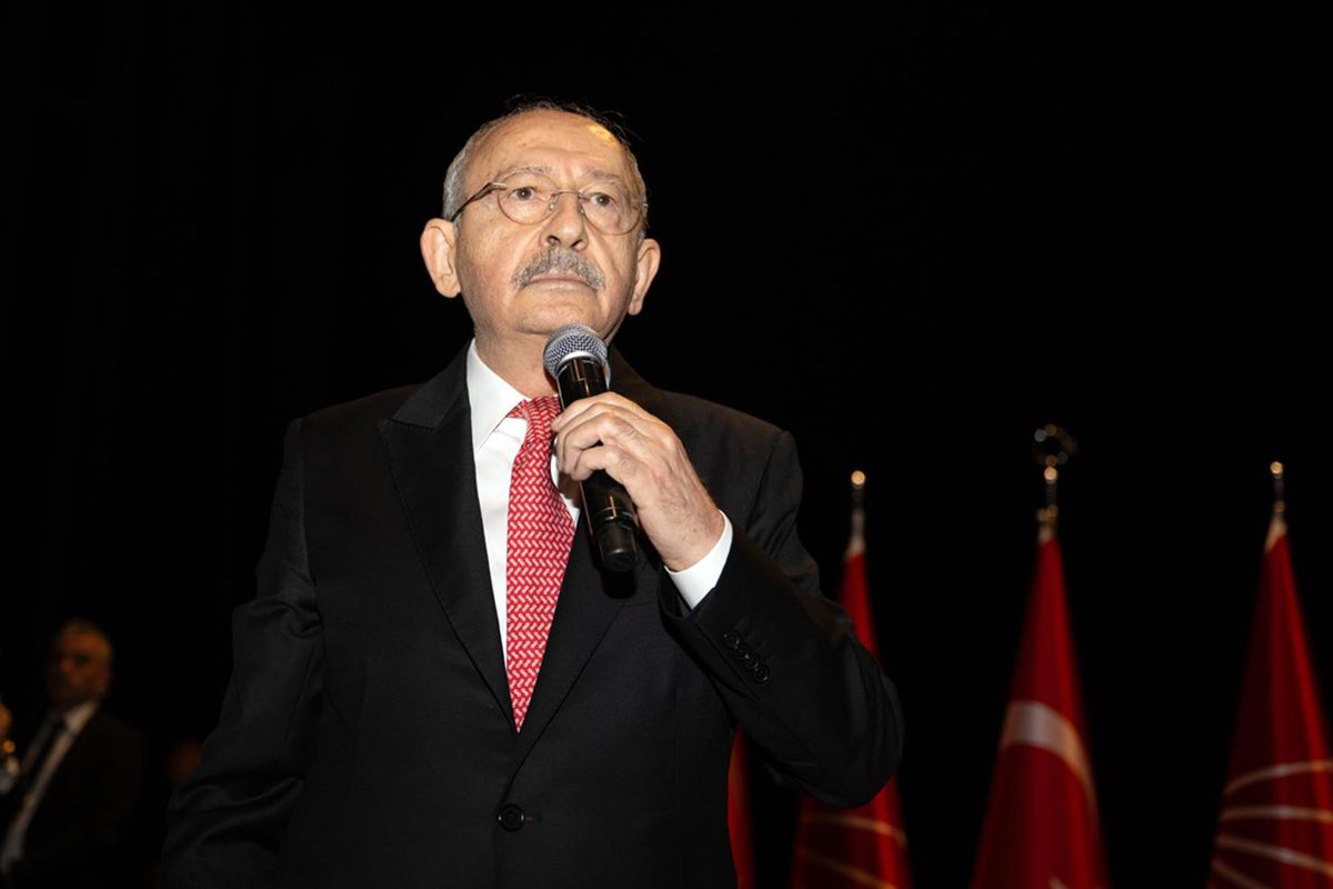 CHP'de İstanbul, Ankara ve İzmir'in de aralarında olduğu birçok il başkanı görevden alındı