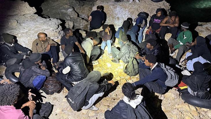 Ege Denizi'nde 39 düzensiz göçmen yakalandı, 8 kişi kurtarıldı