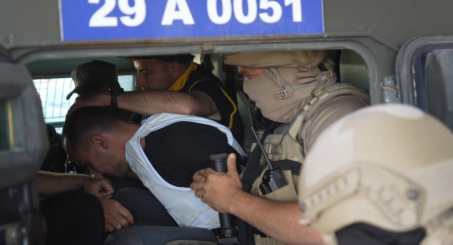 Eşini odunla öldürüp kaçmıştı! 96 saat sonra saklandığı yerde yakalandı