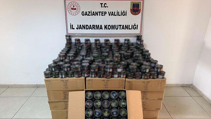 Gaziantep'te kaçakçılık operasyonu! Ele geçirilenler dudak uçuklattı