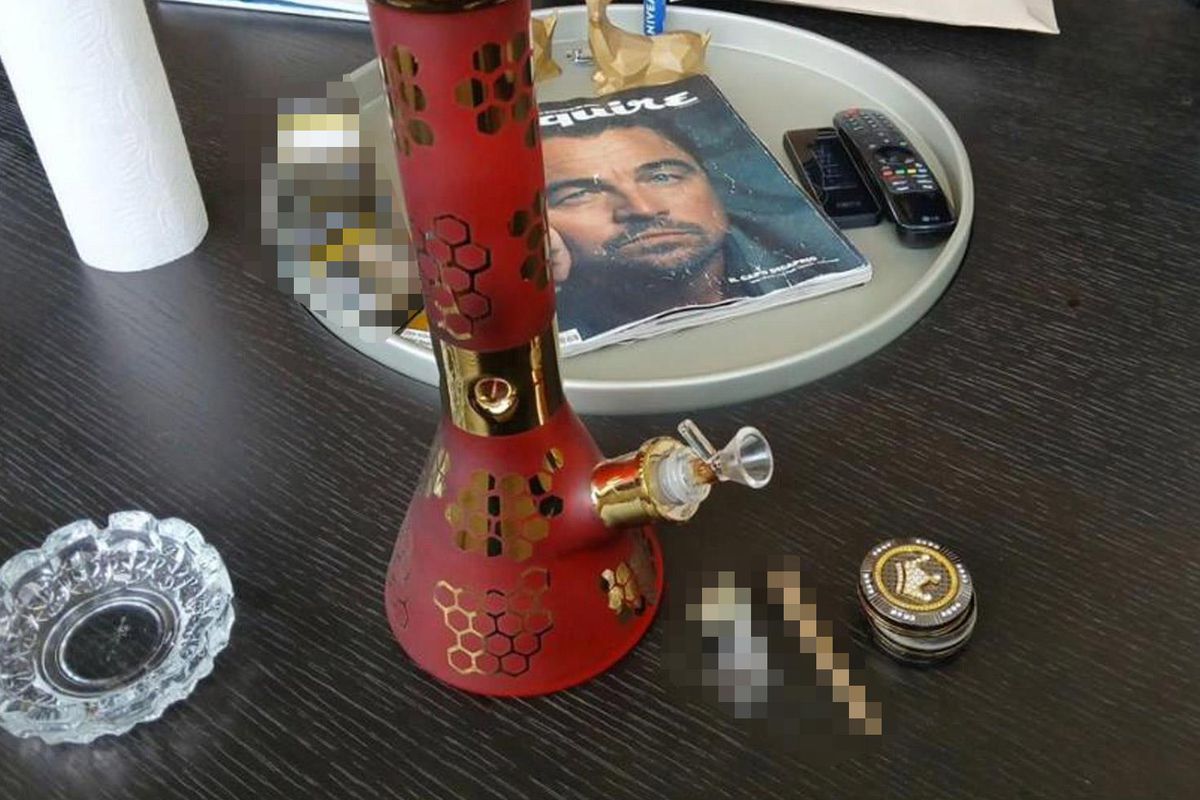 Gözaltına alınan ünlü isimlerin evlerinden çıkanlar şoke etti