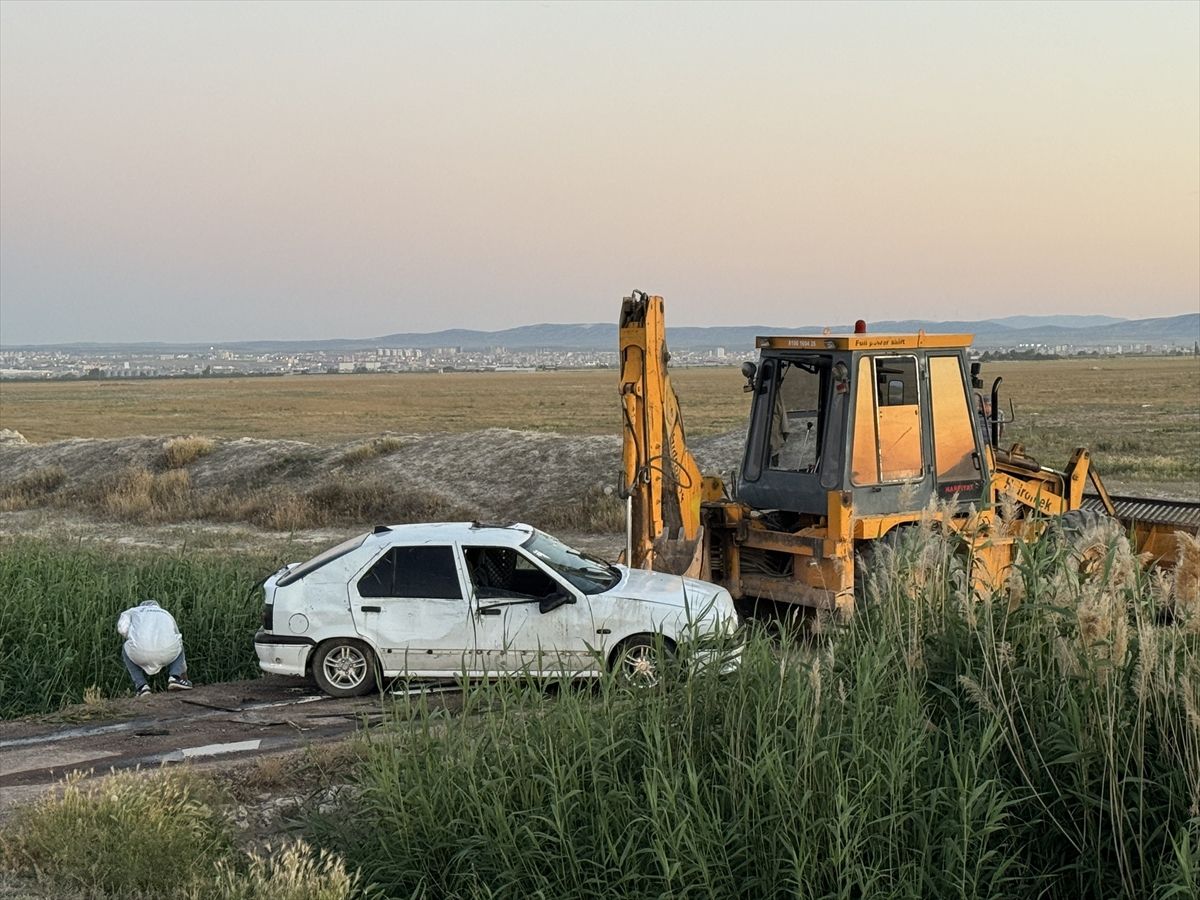 Karaman'da dereye devrilen otomobildeki 3 çocuk öldü, 4 kişi yaralandı