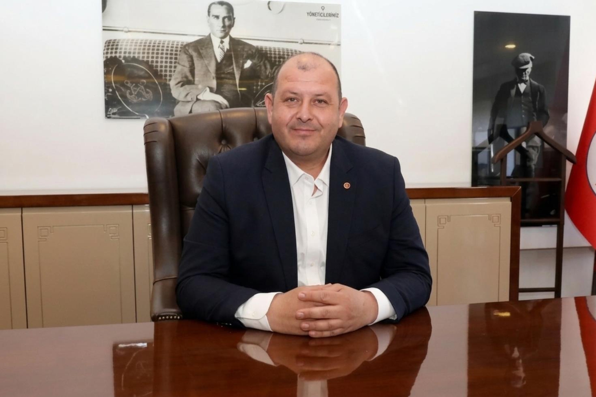 Menderes belediye başkanı hakkında skandal ifadeler! Gizli oda, belediyede iş, otel buluşmaları