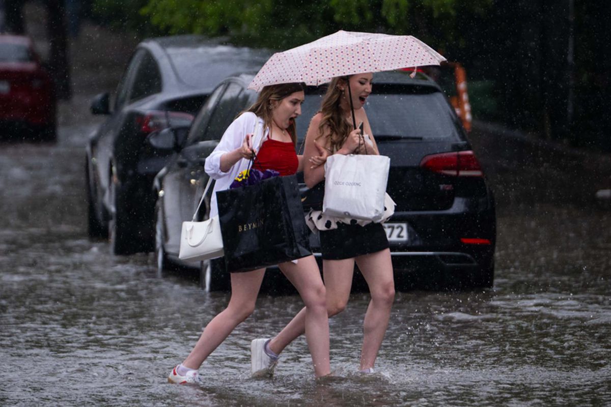 Meteoroloji'den 19 ile sarı alarm! Kuvvetli sağanak ve sel kapıda