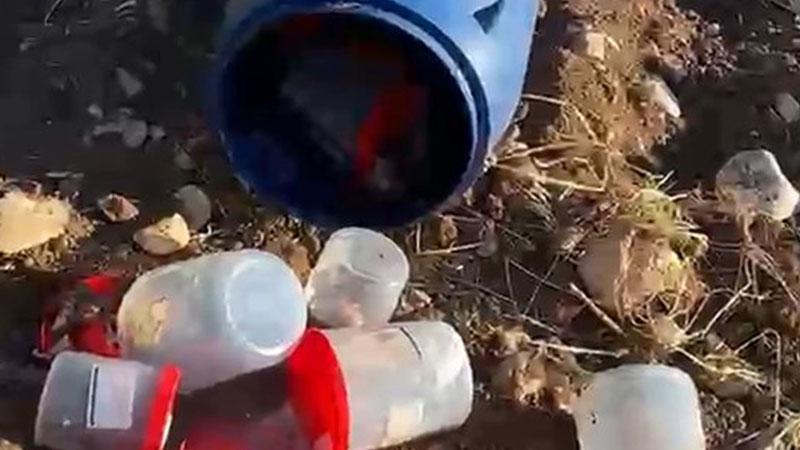 Mezarlıktaki plastik varilde 21 insan cenini bulundu