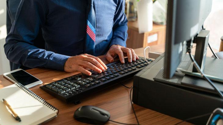 Milyonlarca çalışanı ilgilendiren karar: Mesai takibine fren, sistem değişiyor