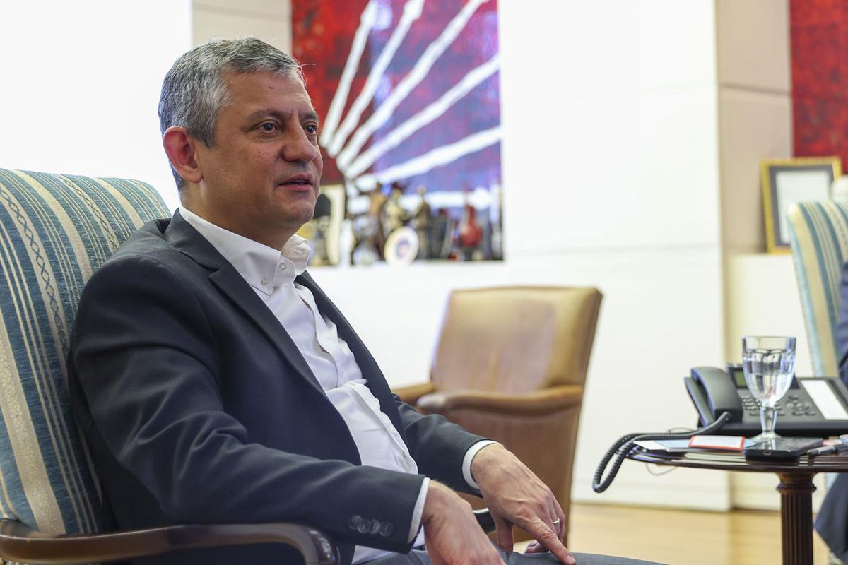 Özgür Özel, CHP Grup Başkanı oldu