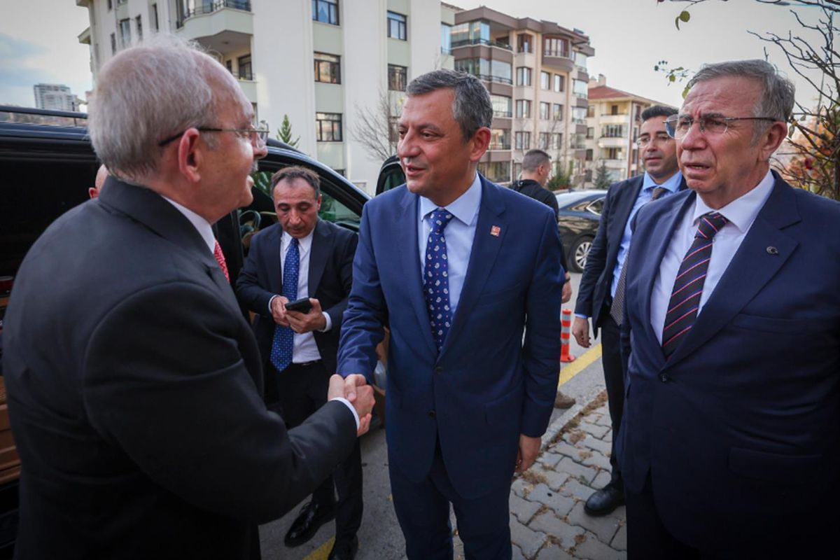 Özgür Özel, Kılıçdaroğlu görüşmesini anlattı! Her teklifte aynı kelimeyi kullanmış