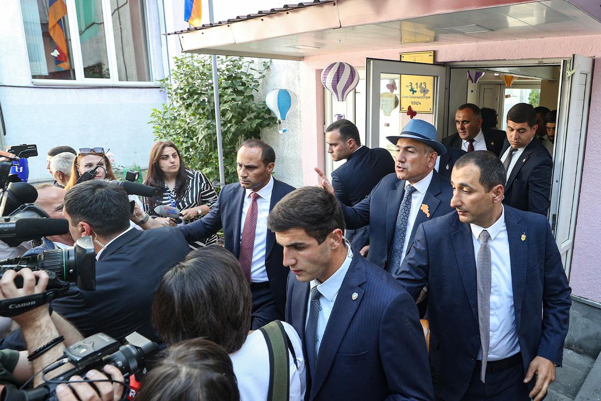 Paşinyan'dan Barış Mesajı