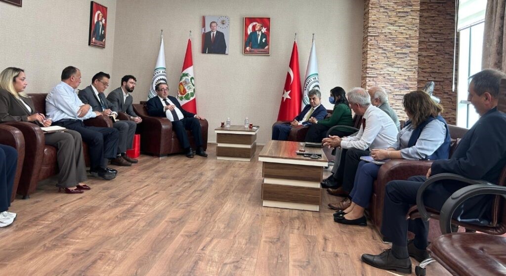 Peru Cumhuriyeti Ankara Büyükelçisinden SANKON’a ziyaret