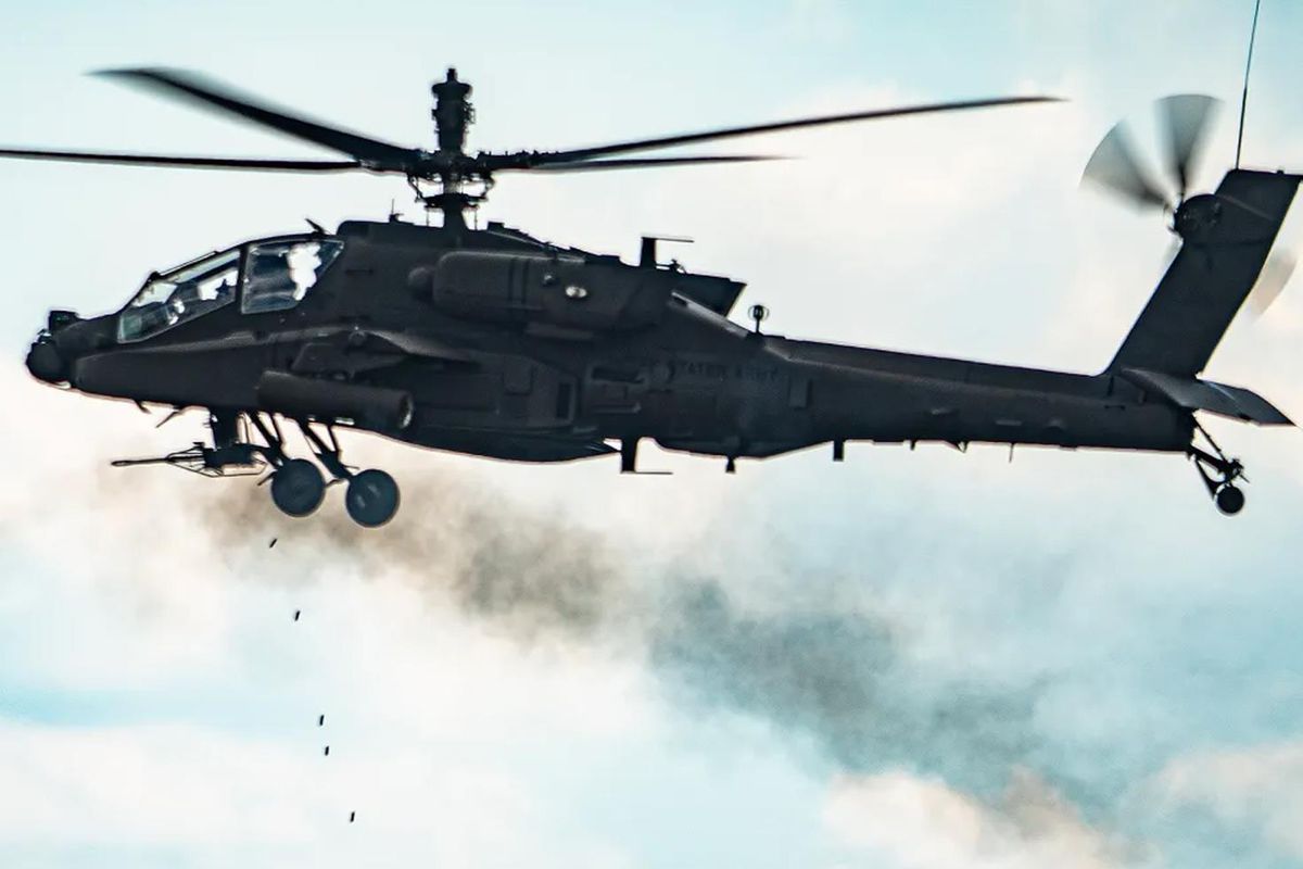 Savaşta bir ilk! ABD ordusuna ait helikopter Hürmüz Boğazı'nda düştü