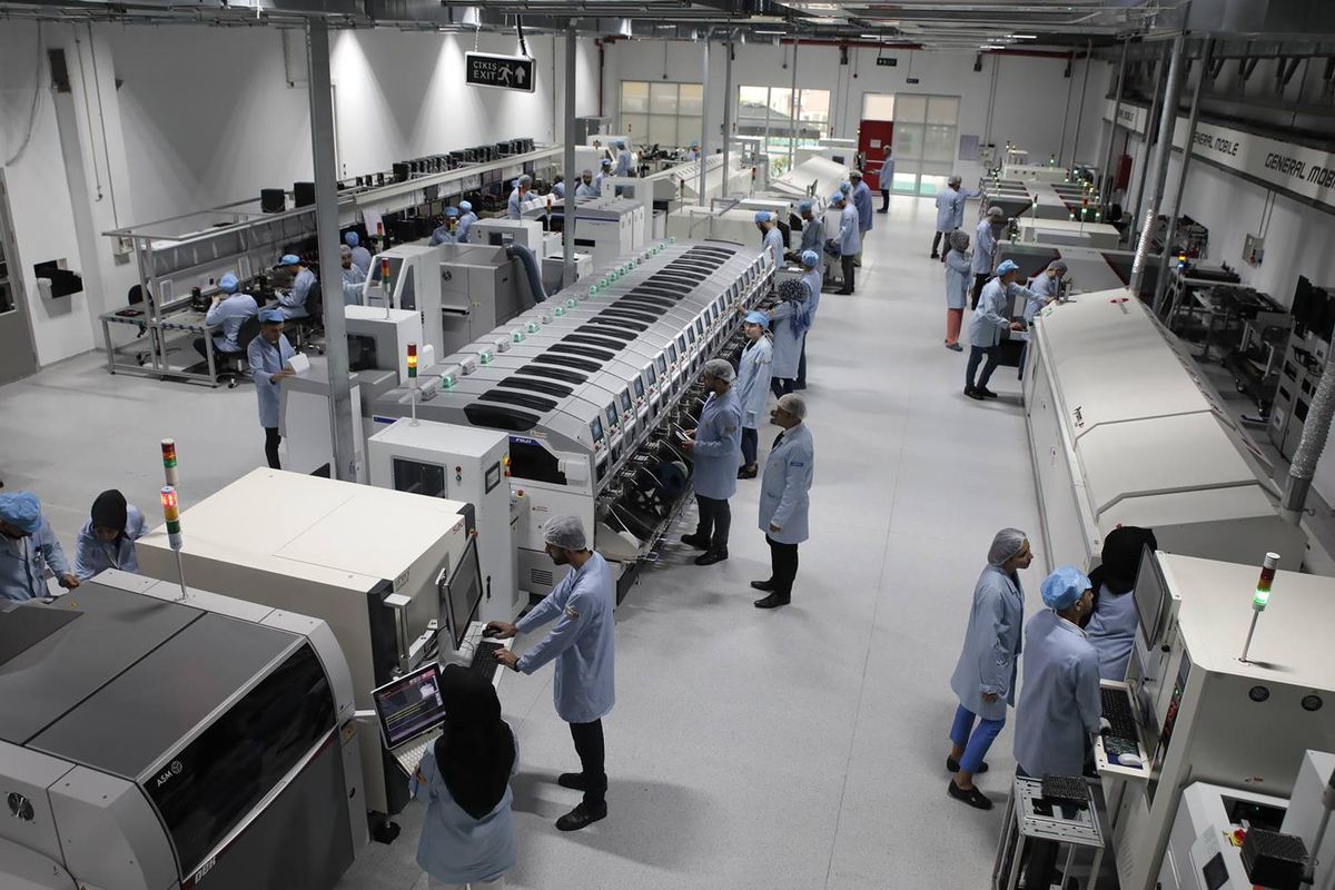 Teknoloji devi Foxconn üretim üssünü İstanbul'a taşıyor