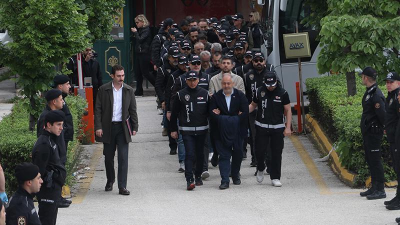 Tepebaşı Belediyesi’ne yolsuzluk operasyonu şüphelileri adliyede