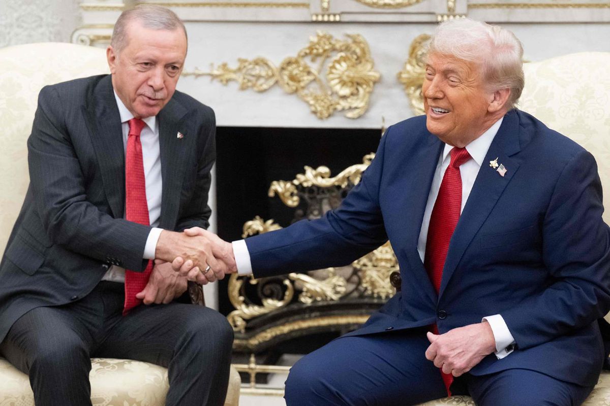 Trump müjdeyi vermeden 2 ülkede yangın başladı: Engellemeliyiz