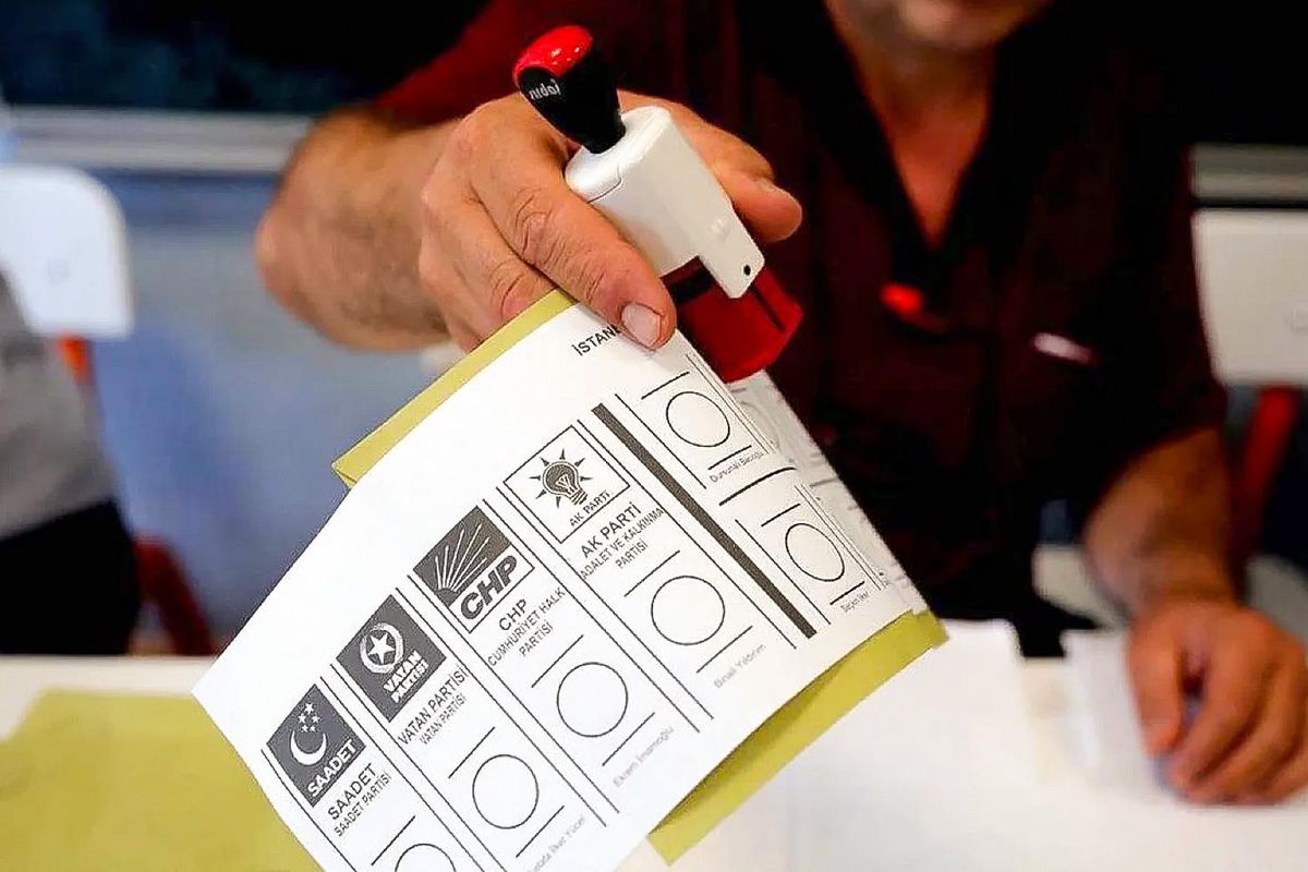 Üç ilimizde seçim heyecanı! Sandıklar kuruldu, oy verme işlemi başladı