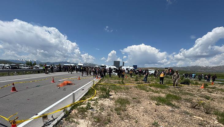 Van'da feci kaza! Kavşakta can pazarı yaşandı: 4 ölü, 2 yaralı