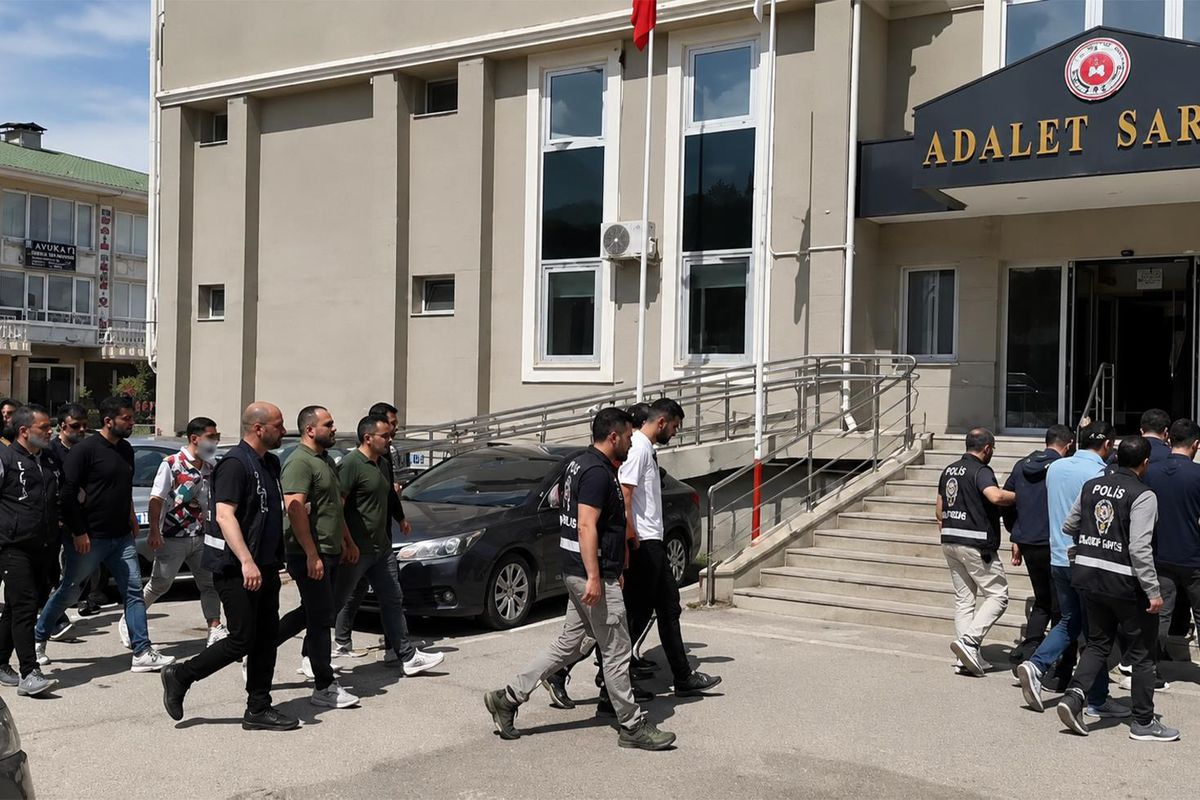Yasa dışı bahis çetesi operasyonunda 203 milyar TL'lik para trafiği tespit edildi