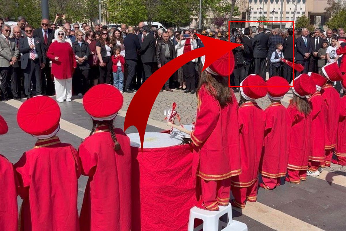 23 Nisan ruhuna yakışmayan görüntü! CHP'liler çocuklara sırtlarını döndü