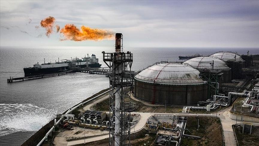 Azerbaycan'dan Türkiye'ye 33 milyar metreküp doğal gaz arzı için anlaşma imzalandı
