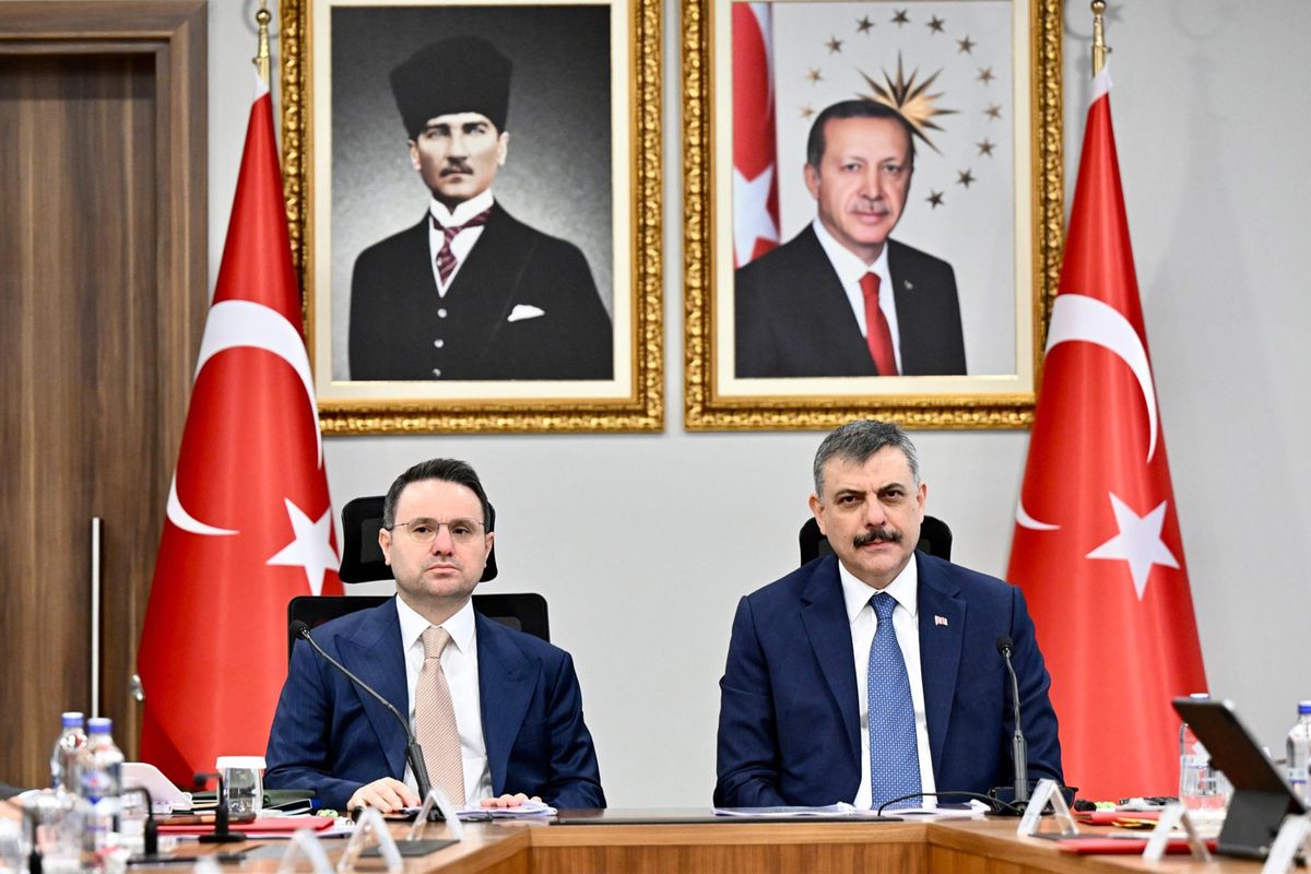 Bakan Gürlek ve Bakan Çiftçi 