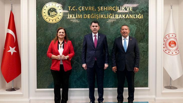 Bakan Kurum, Afyonkarahisar Büyükşehir Belediye Başkanı Köksal'ı kabul etti