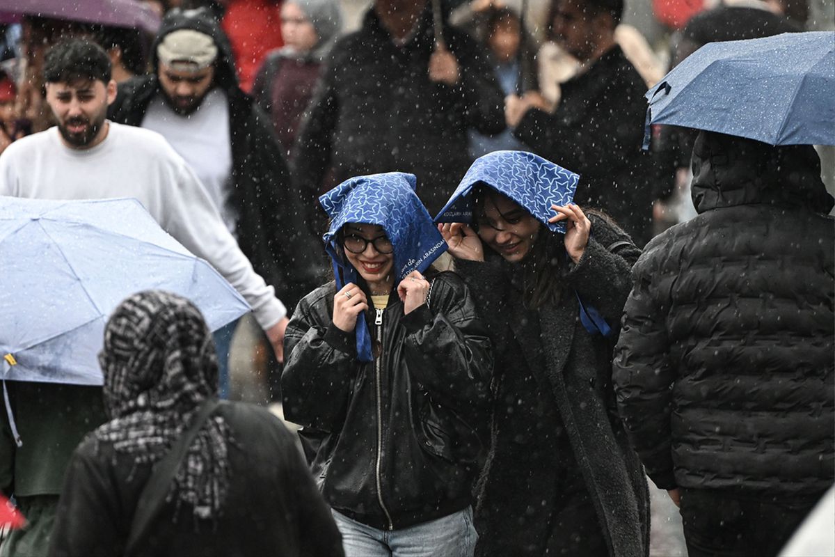 İstanbullular dikkat! AKOM tarih verdi, yazı beklerken kış geri geliyor