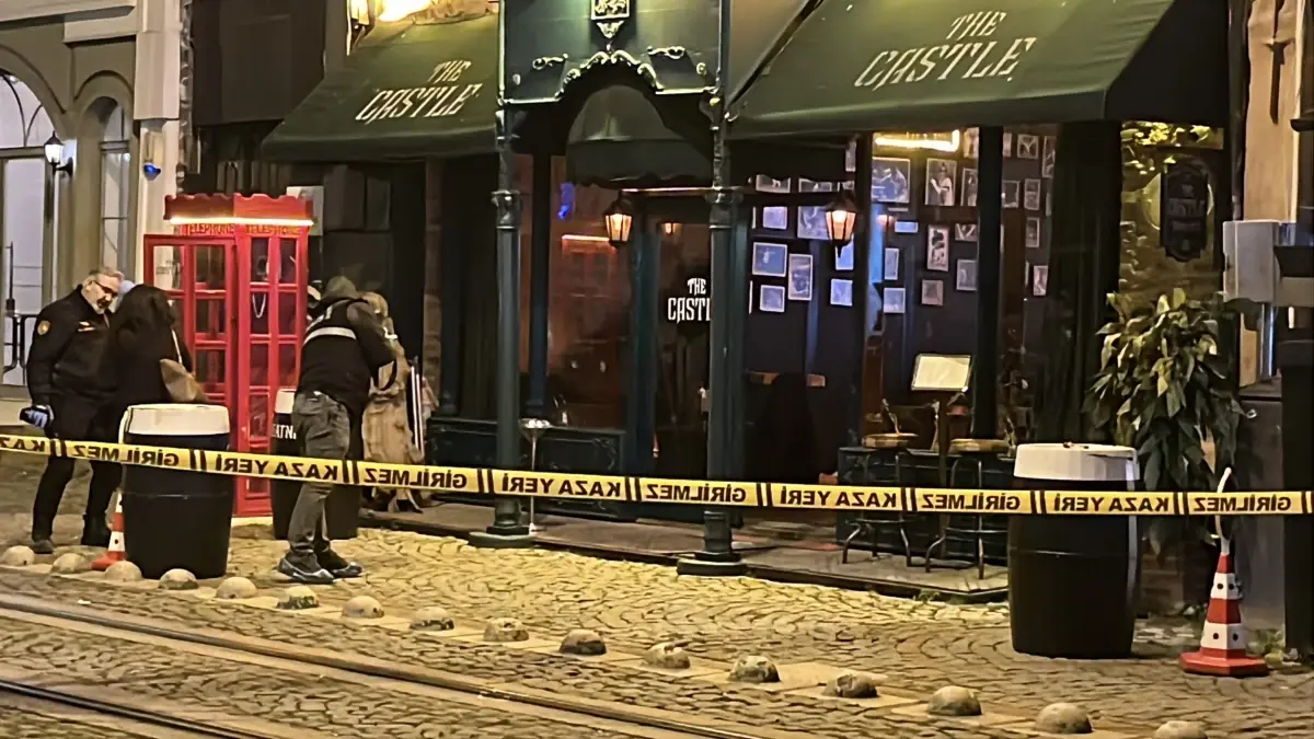 İzmit'te eğlence mekanına silahlı saldırı: 2 ölü, 3 yaralı