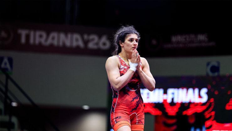 Milli güreşçi Nesrin Baş, 2. kez Avrupa şampiyonu oldu!