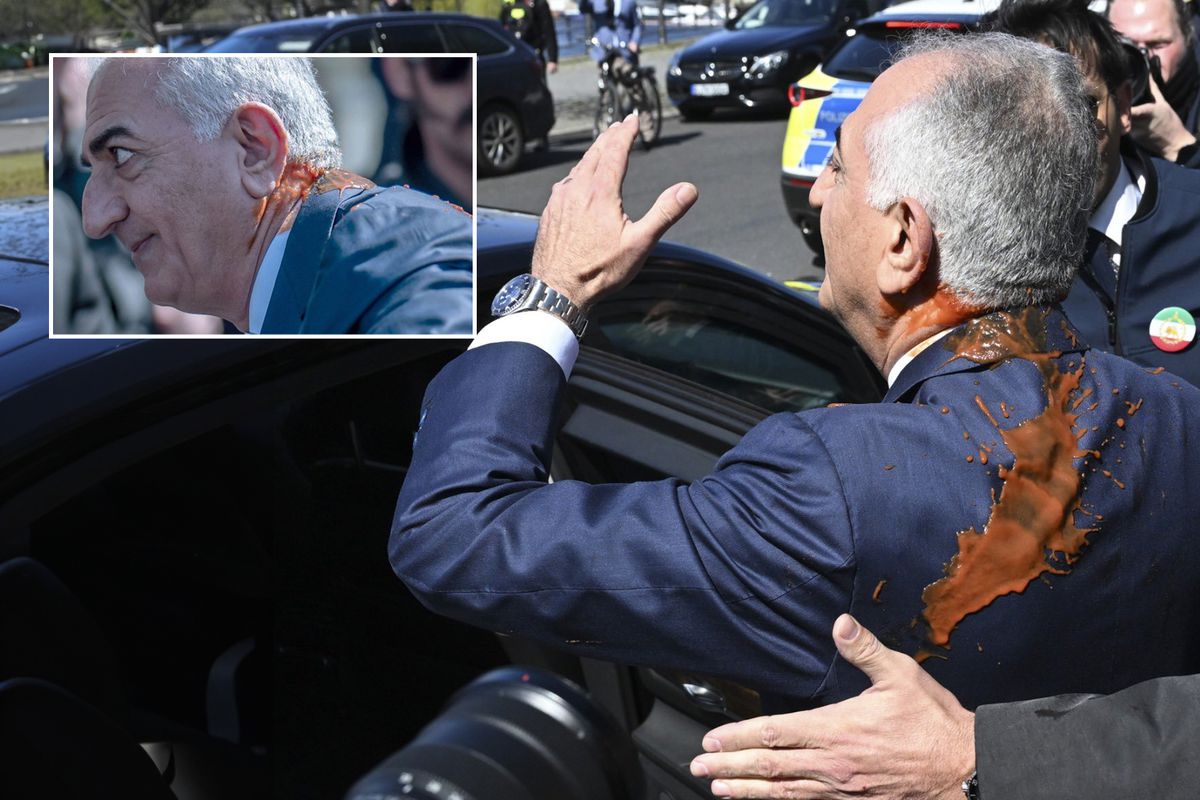 Rıza Pehlevi'ye saldırı