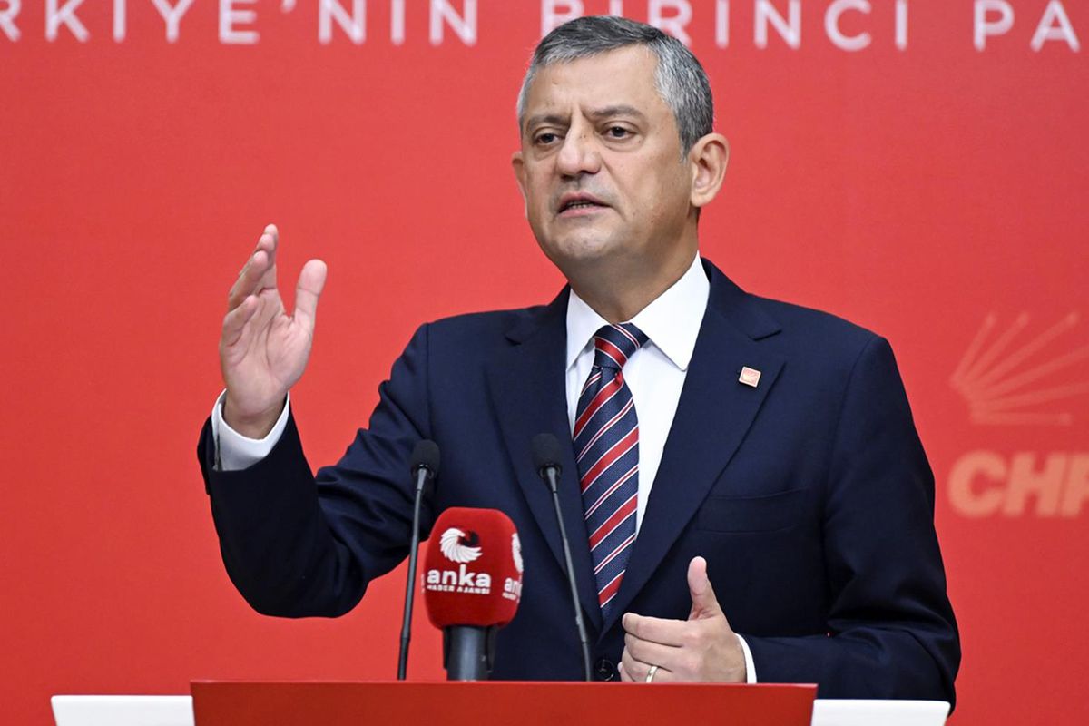 Sinan Burhan: 1 hafta içinde CHP, Özgür Özel'i ihraç edecek