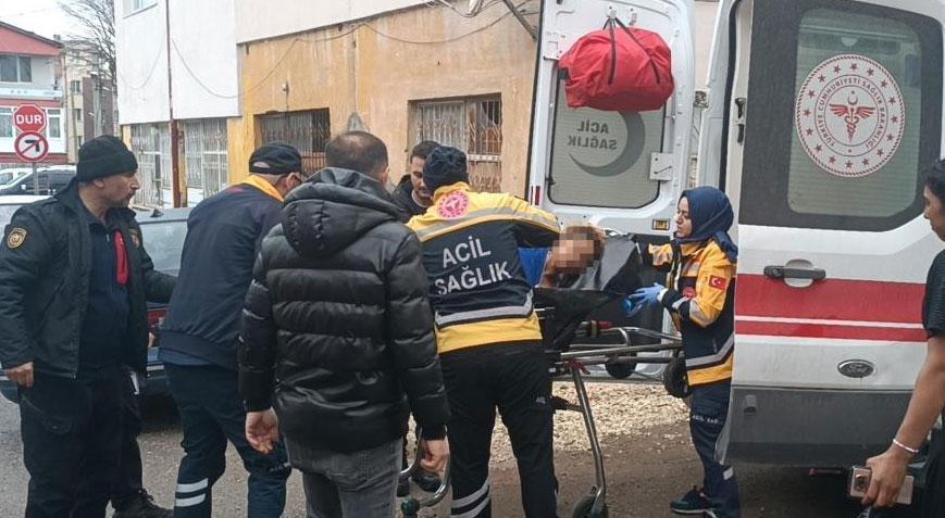 Sivas’ta kan donduran olay! Boşanma aşamasındaki eşini bıçaklayıp eve kilitledi