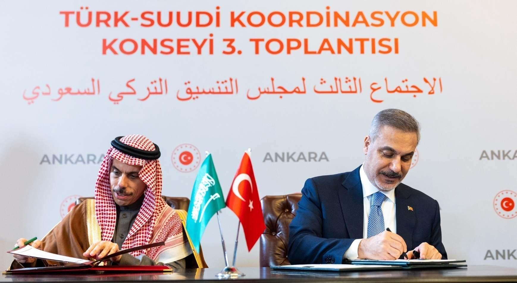 Türkiye ile Suudi Arabistan'dan 'vize muafiyeti anlaşması'!